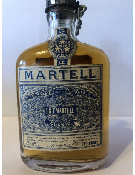 J&F Martell Very Old Pale Cognac 013