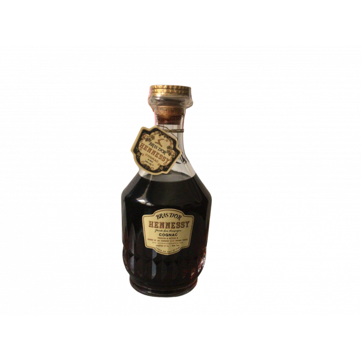 Hennessy Bras d’Or Cognac in Baccarat Decanter 01