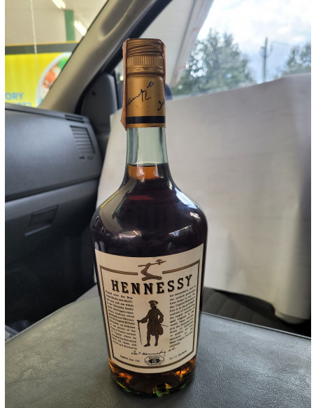 JA Hennessy Bras Arme Cognac 4/5 quart 09