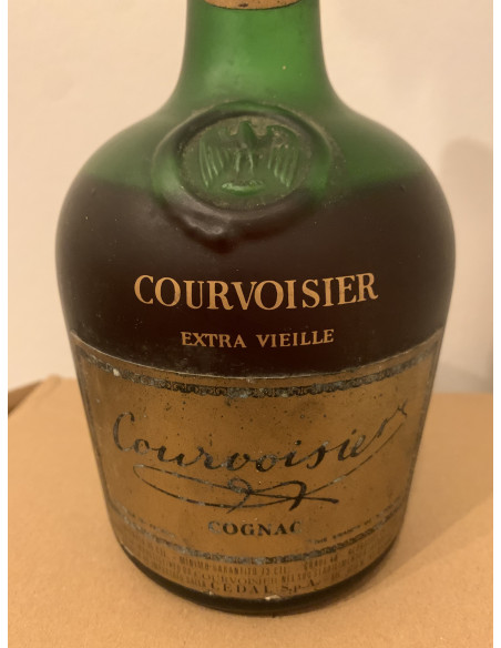 Courvoisier Extra Vieille 1960s / 1970s Cognac 010