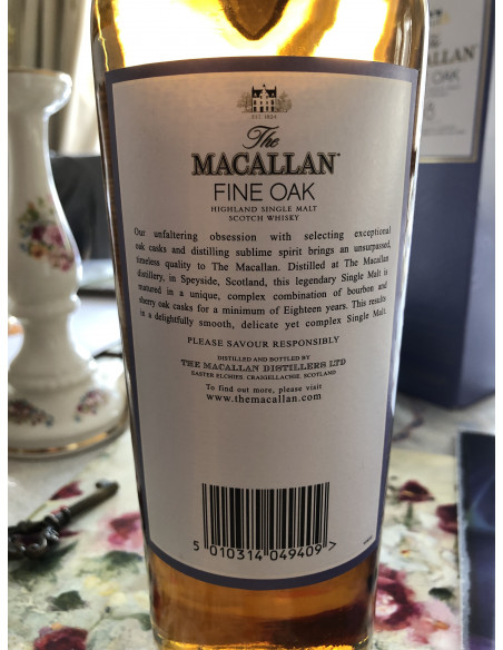 Macallan Highland Single Malt Scotch Whisky Fine Oak 18 years old 08