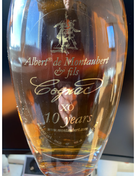 Albert de Montaubert Cognac XO 10 Years Old 011