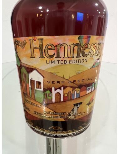 Hennessy Cognac Os Gemeos VS Limited Edition Cognac | cabinet7