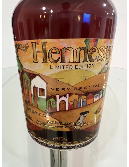 Hennessy Cognac Os Gemeos VS Limited Edition Cognac 010