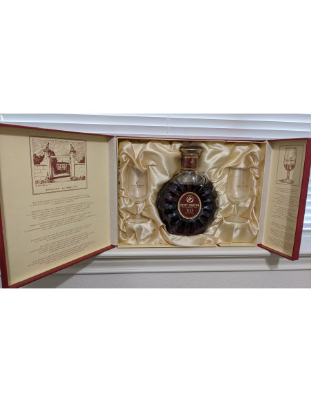 Remy Martin Cognac Fine Champagne XO Special with Two Cellar Master Glasses 014