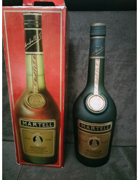 Martell Cognac Medallion Special Reserve Liqueur Cognac 1980s 012