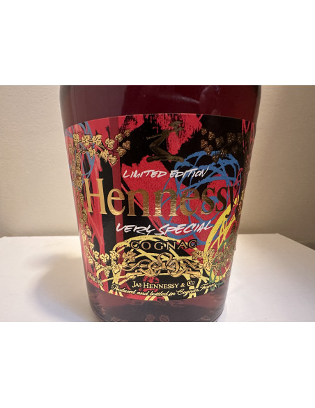 Hennessy Cognac VS Futura 2000 Signed Bottle 011