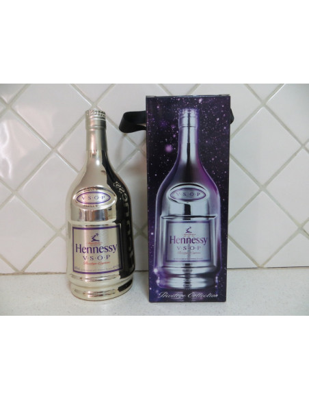 Hennessy Privilege NyX Limited Edition Silver Collector Bottle 012