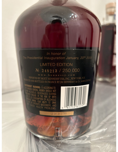 Hennessy Cognac Very Special In honor of the 44th President 012