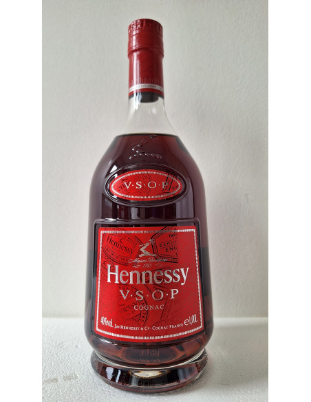 Hennessy Cognac VSOP Traveller's Exclusive 012