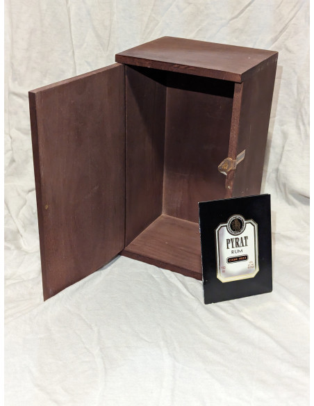 Pyrat Rum Pyrat Rum Cask 1623 + box 013