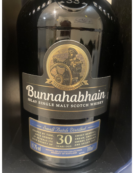 Bunnahabhain 30 years old Whisky 012