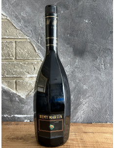 Remy Martin Club Special Cognac 02