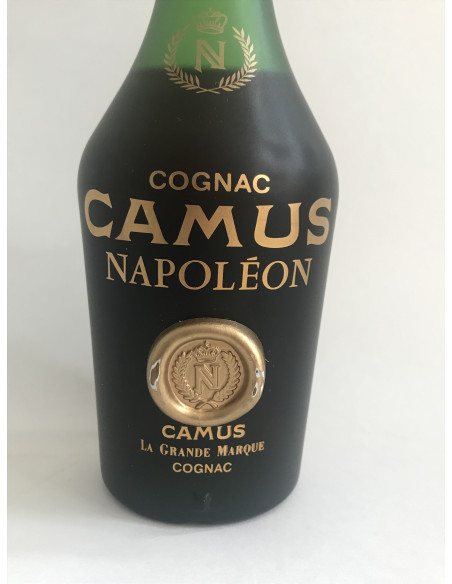 Camus Napoleon La Grande Marque Cognac 011