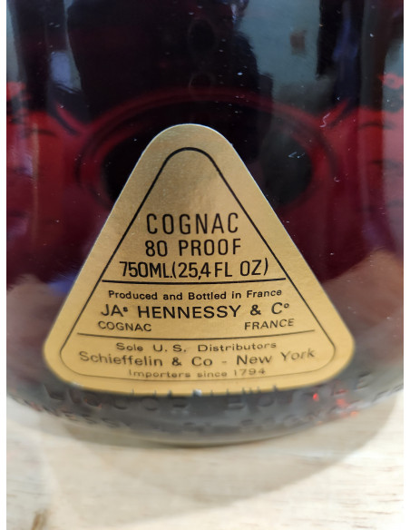 Hennessy XO 1970s Cognac with box 09