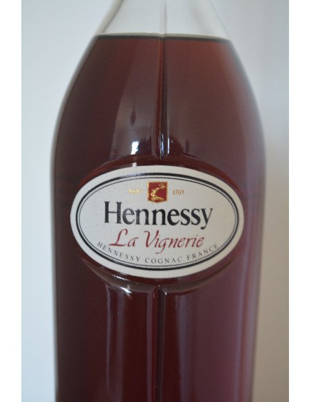 Hennessy Cognac "La Vignerie" Special Edition 1991 012