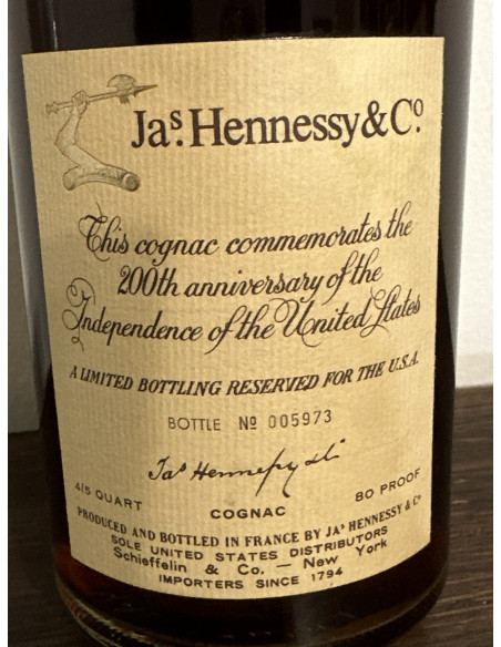 Hennessy Cognac Cuvée Bicentenaire 012