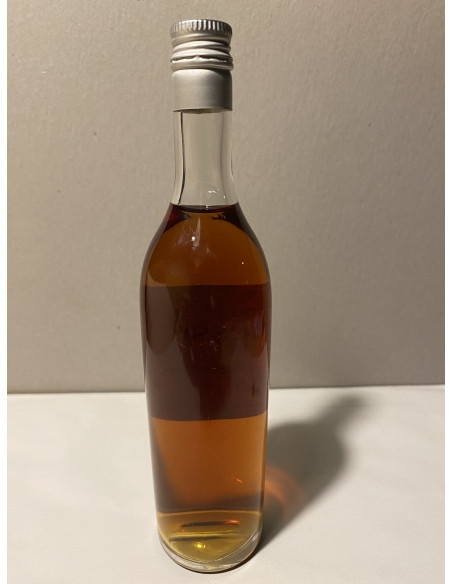Hennessy 1983 Petite Champagne Cognac 07