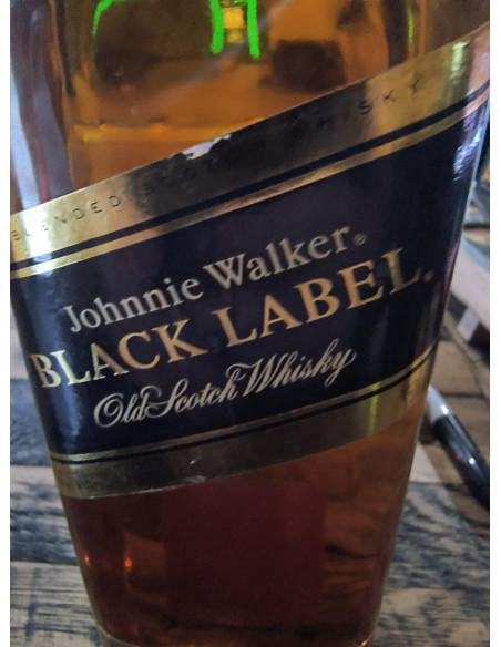 Johnnie Walker Black Label 12 Years Old Extra Special 011