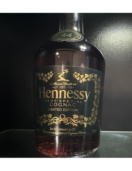 Hennessy Cognac Very Special in honor of the 44th President 010