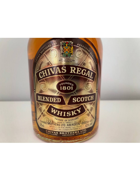 Chivas Regal Blended Scotch Whisky (12 years) 011