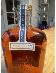 Martell Cognac 3 star flask 02