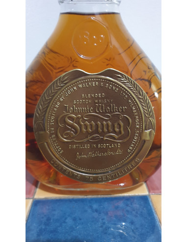 Johnnie Walker Swing Blended Scotch | cabinet7