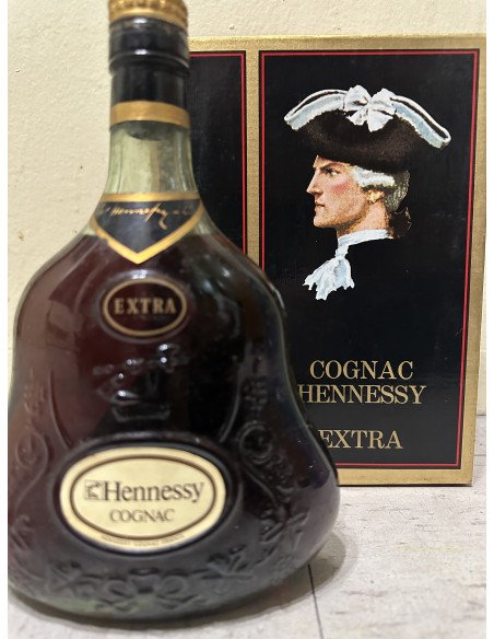 Hennessy Cognac Extra 011
