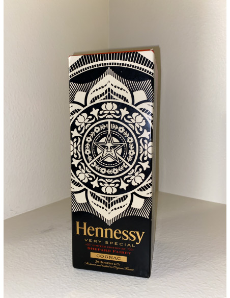 Hennessy Cognac Limited Edition Shepard Fairey 013