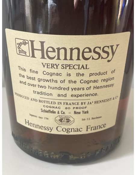 Hennessy Cognac Very Special Quart 09
