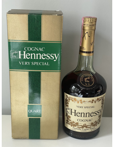 Hennessy Cognac Very Special Quart 014