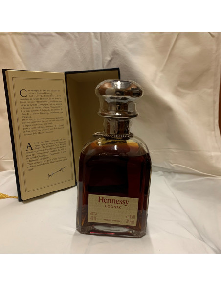 Hennessy Cognac Library Edition Special Cognac Blue Tome 011
