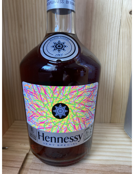 Hennessy Cognac VS Limited Edition by Ryan Mc Ginness 012