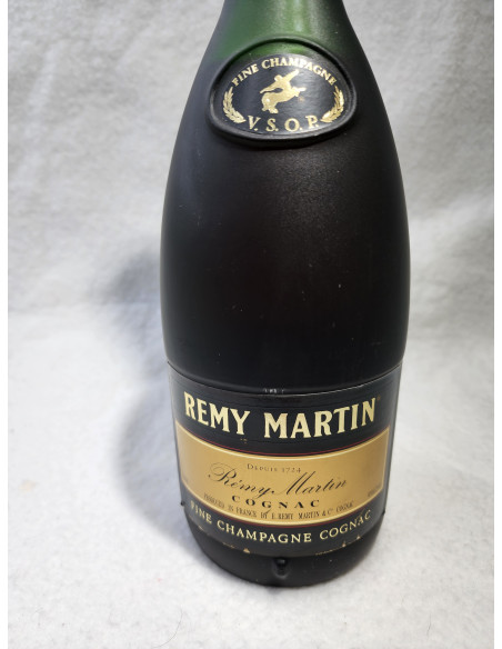 Remy Martin Cognac V.S.O.P. 010