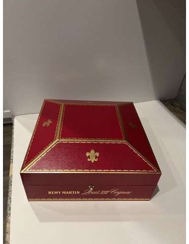 ❤️最終値下げ‼️REMY MARTIN LOUIS XIII金キャップ 四角形箱￼ ルイ 13世 金キャップ - 国内最大級お酒専門の競売-Lオークション