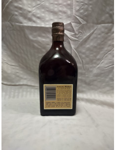 Johnnie Walker 12 Years Old Liqueur 02