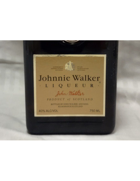 Johnnie Walker 12 Years Old Liqueur 010