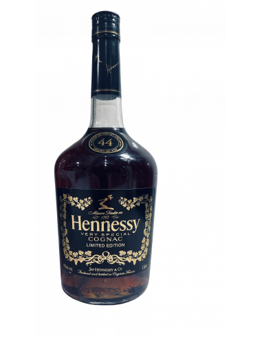 Hennessy Cognac Very Special Limited Edition in honor of the 44th President 01