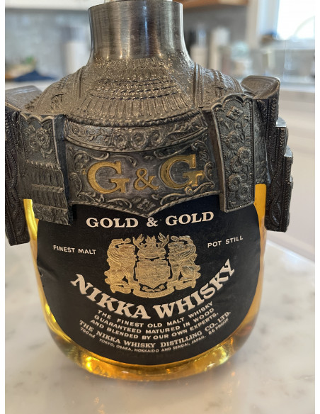 Nikka Whisky Gold & Gold Samurai 011