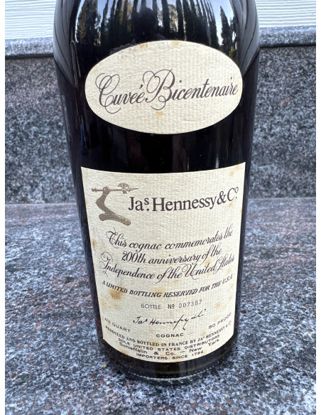 Hennessy Cognac Cuvée Bicentenaire 010