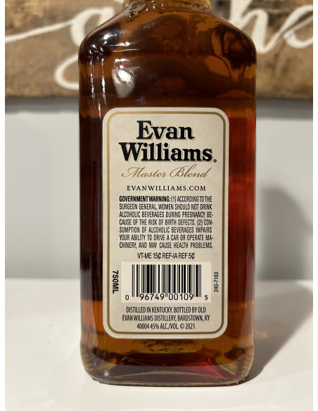 Evan Williams Master Blend Kentucky Straight Bourbon Whiskey 07