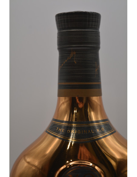 Hennessy Cognac XO Exclusive Collection VI 010