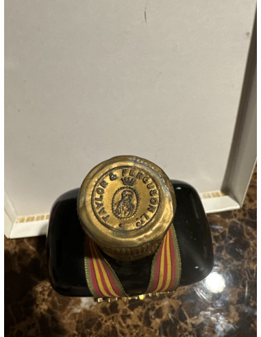 Taylor & Ferguson Ambassador 25 Years Blended Scotch Whisky | cabinet7