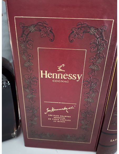 Hennessy Cognac Bibliotheque (Tome 1 & Tome 2) 011