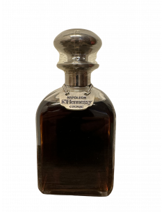 Hennessy Cognac Napoleon Silver Top Library Decanter Set 2 glass 01