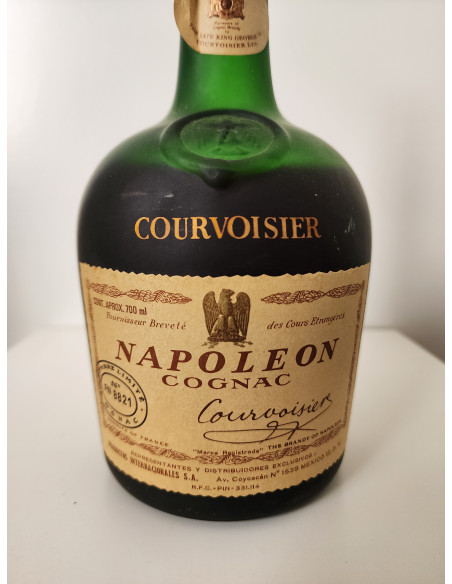 Courvoisier Cognac Napoleon 011