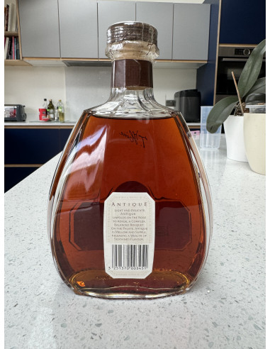 Hine Cognac Antique | cabinet7