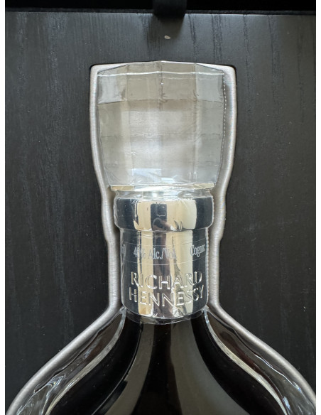 Hennessy Cognac Richard Hennessy signed by Maurice Hennessy 011