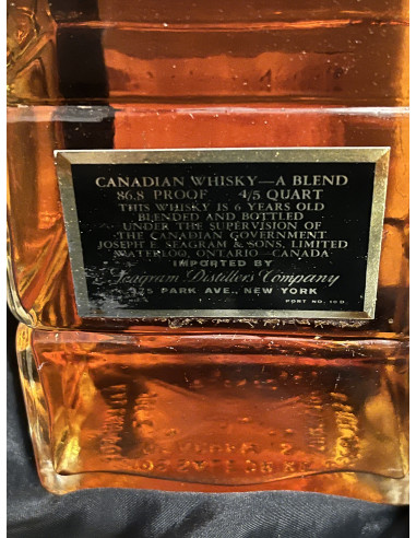Seagram's V.O. CANADIAN WHISKY 古酒 Seagram's V.O. Blended Canadian Whisky - Distilled 1966 (43