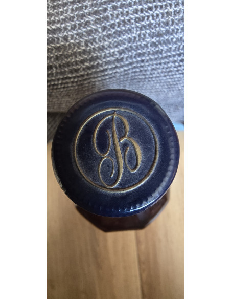 Ballantine's 12 Year Old Gold Seal Whisky 09
